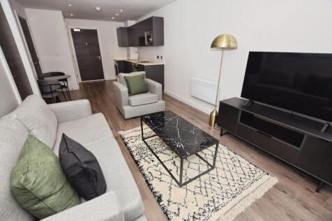 DEPOSIT FREE OPTION AVAILABLE | AVAILABLE 17TH AUGUST | FULLY FURNISHED | BILLS PACKAGE AVAILABLE FOR STUDENTS AT ADDITIONAL COST | This stunning apartment is situated on the 8th floor of the highly a