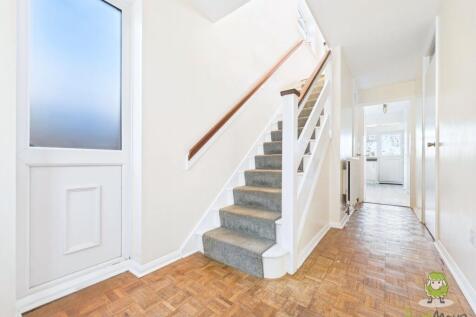 CAM01543G0-PR0168-STILL016