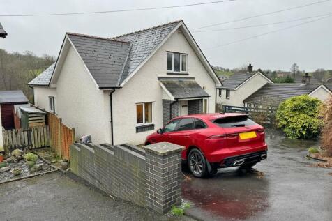 Cae Meirion fore.jpg