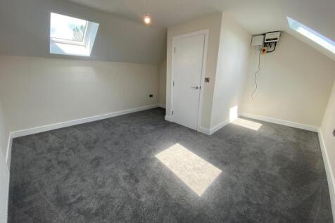 ATTIC ROOM.jpg