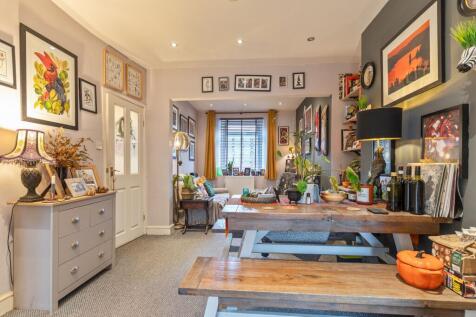Living Room/Dining Room