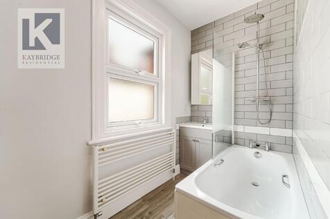 London Road, Ewell - KT17 2BT