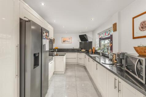 1 Lawrence Leys, Bloxham-17.jpg