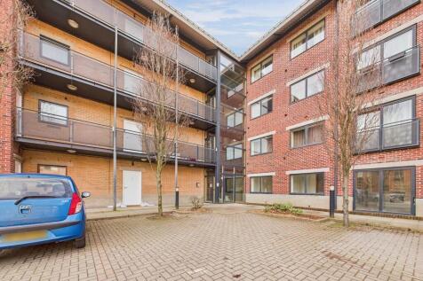 CAM04273G0-PR0094...