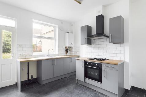 2 Bedroom Terraced in S65 1QN