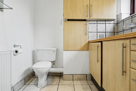 WC:Utility Room 1_2.jpeg