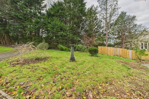 Wrap around garden from the front of the property