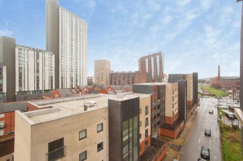 1 bed, 1 bath Apartment in Manchester - Photo 14