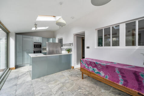 Kitchen/Reception