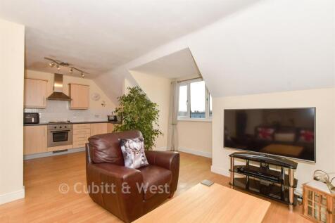 Lounge/Dining Area