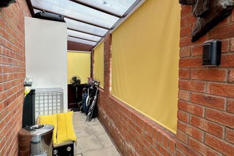 covered side utility