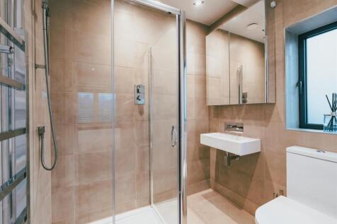 5 bed, 4 bath Detached in Sheffield - Photo 31