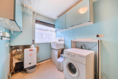 1344647-8-68aef04...