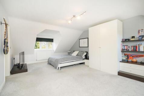 5 bed, 4 bath Detached in Sheffield - Photo 21