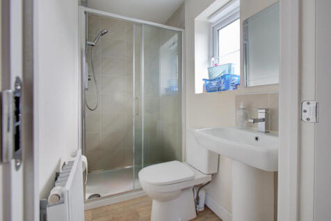 36 SCOTSMAN AVENUE-14