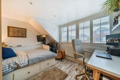 138049021691759297d0fbarw1