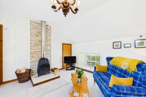 CAM03481G0-PR0098-STILL036