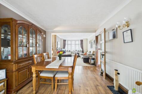 Presented by Kevin at EweMove Bexleyheath and Dart