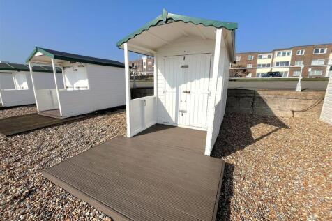 Beach Hut 44 - Exterior3.jpg