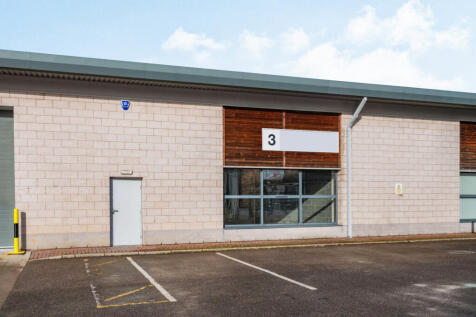 Light Industrial to rent in allerton bywater