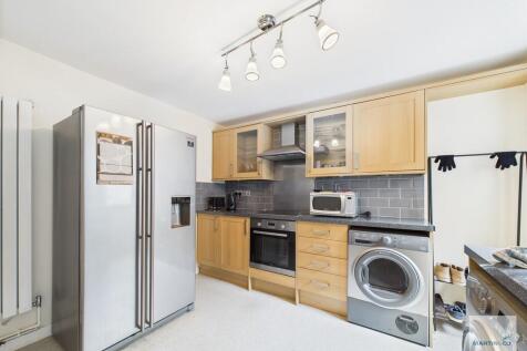 CAM03394G0-PR0332...