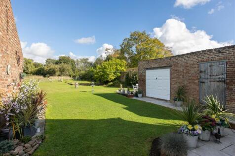 Rose Garth External-5.jpg