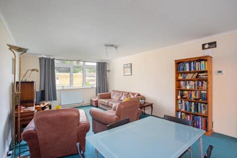 29 Laleham Court ...
