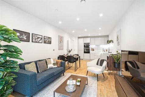 PET FRIENDLY, GREAT TRANSPORT LINKS, LOTS OF AMENITIES - Available now Available for September Move UNCLE Colindale - a stunningly designed development nestled in a bustling and vibrant community in N