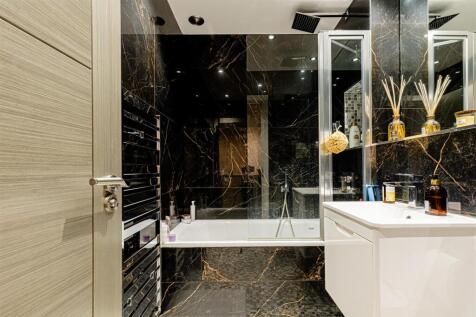 Ziggurat Building (17).jpg