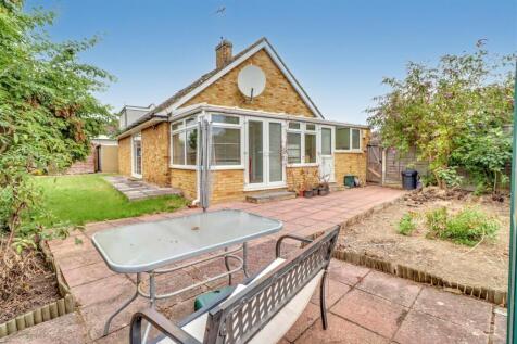 16 LONGFIELD CLOSE INSIDE-12.jpg