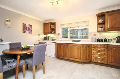 Kitchen / Breakfast Room