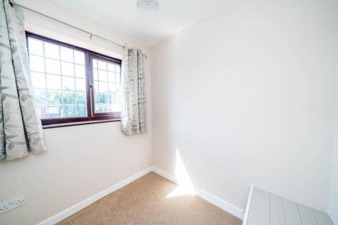 Webbs Estate Agents-15.jpg