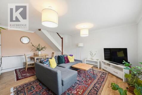 Trent Way, Worcester Park - KT4 8TW