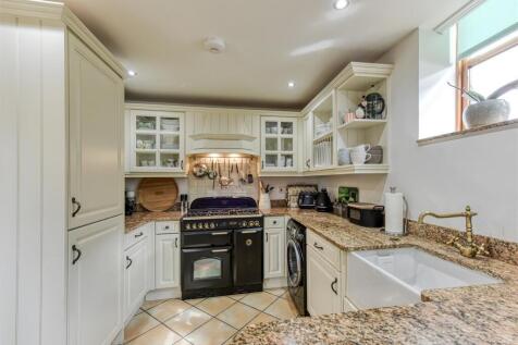 The Gatehouse-kitchen2.jpg