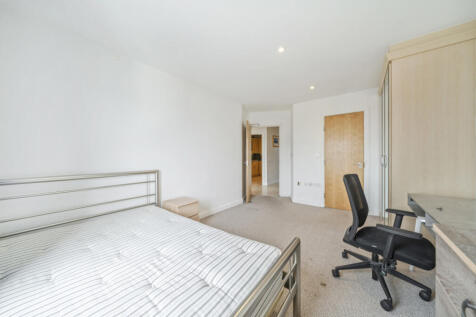 1309643-4-68503c8...