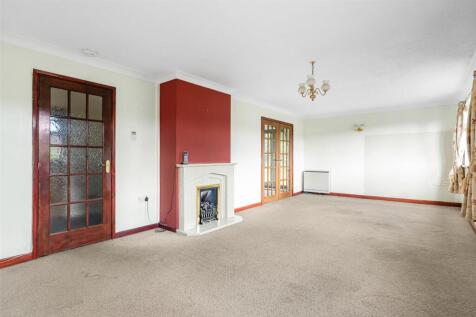 THE PROPERTY
