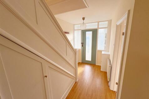 Hallway and storage .jpg