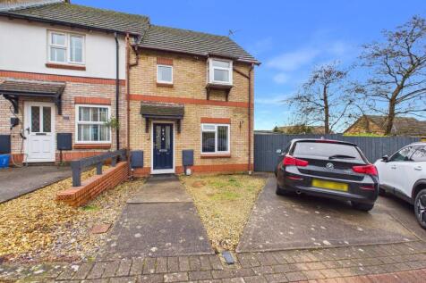Driveway & Front Entrance