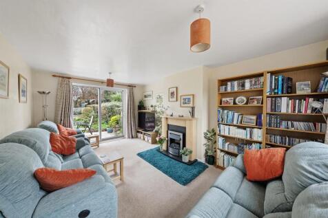 7 Harford Manor Close-27.jpg