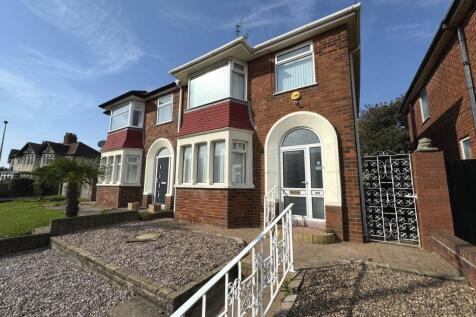 3 Bedroom Semi-Detached in FY2 9EA