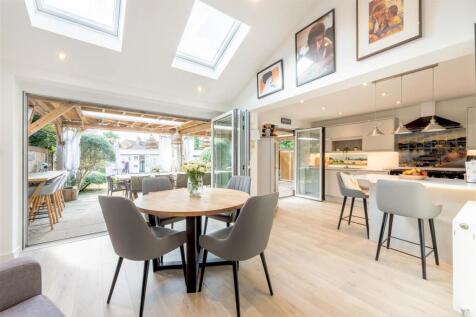 4 Gresham Place-2.jpg