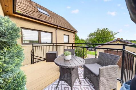 21 balcony - views over the garden.jpg