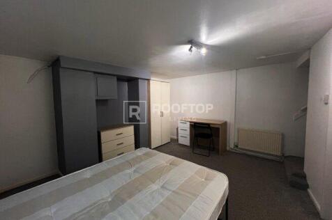 quarry-mount-terrace-ls6-2jg-1059020