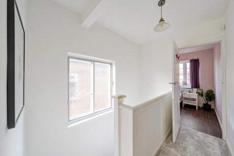 1384020-11-692587...