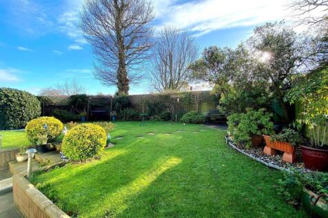 20 Windmill Drive - Garden1.jpg