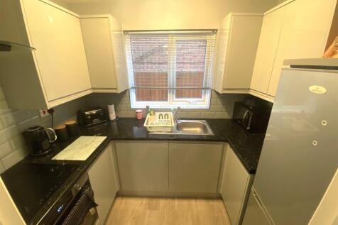 Kitchen new .jpg