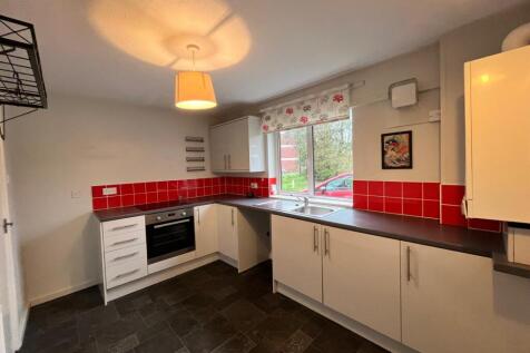2 bed maisonette for sale Pike Close, Stafford ST