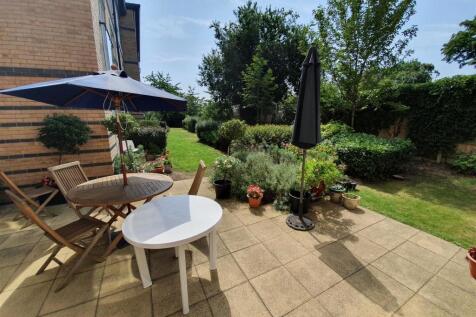 Owners Patio (3).jpg