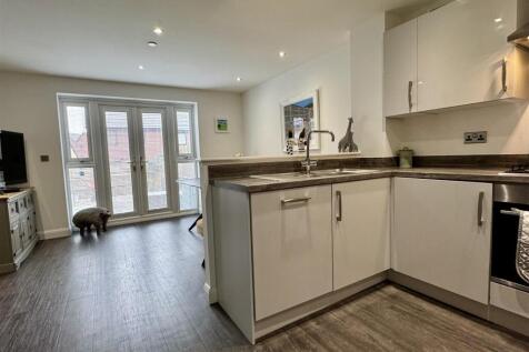 Open Plan Kitchen Dining Room