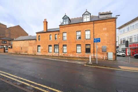 5 High Street ¿ Side Elevation